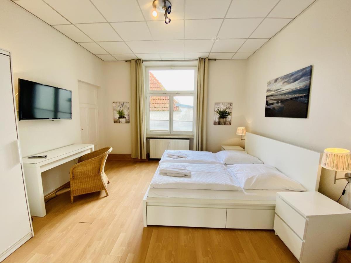 Promenadenblick/Captains-Suite Росток Экстерьер фото