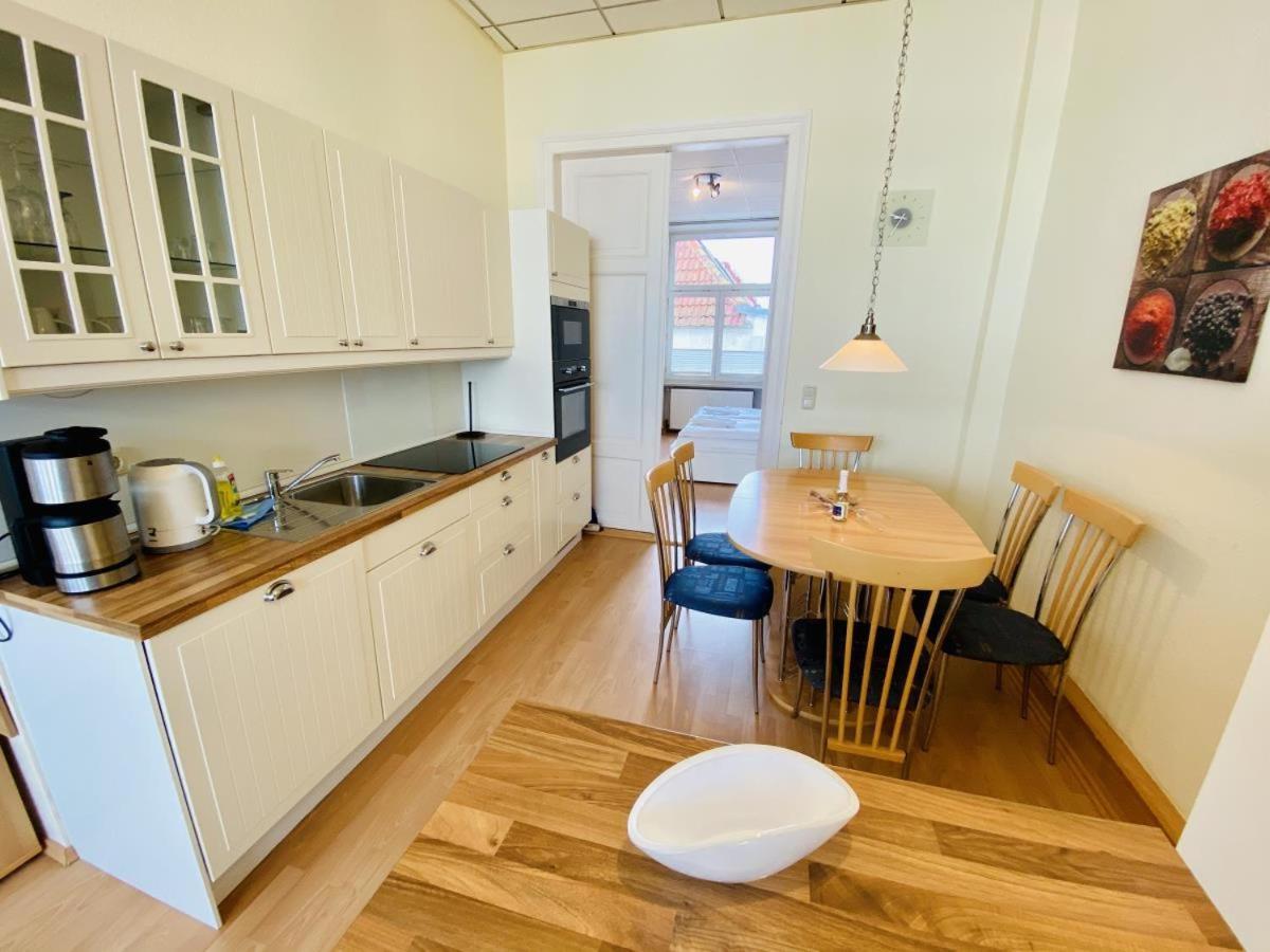 Promenadenblick/Captains-Suite Росток Экстерьер фото